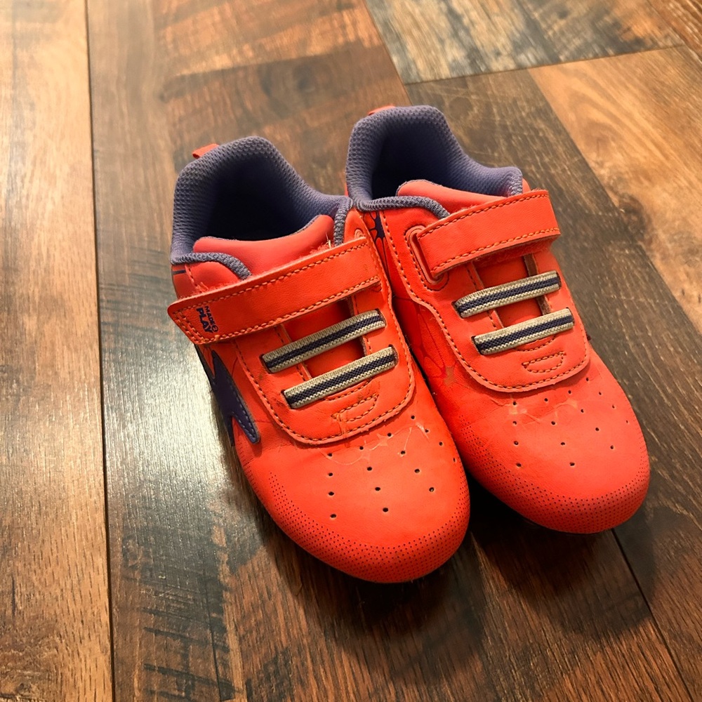 Size 11 Soccer Cleats (toddler/youth)
